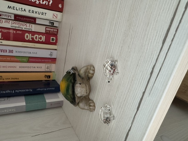 Historisches Gemälde mit diskutierenden Menschen